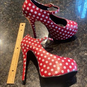 Bordello Red Polka Dot Sz 7 High Heel Stilettos